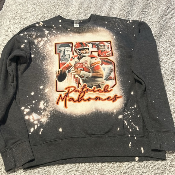Bleached Patrick Mahomes Crew size Small - Picture 3 of 4